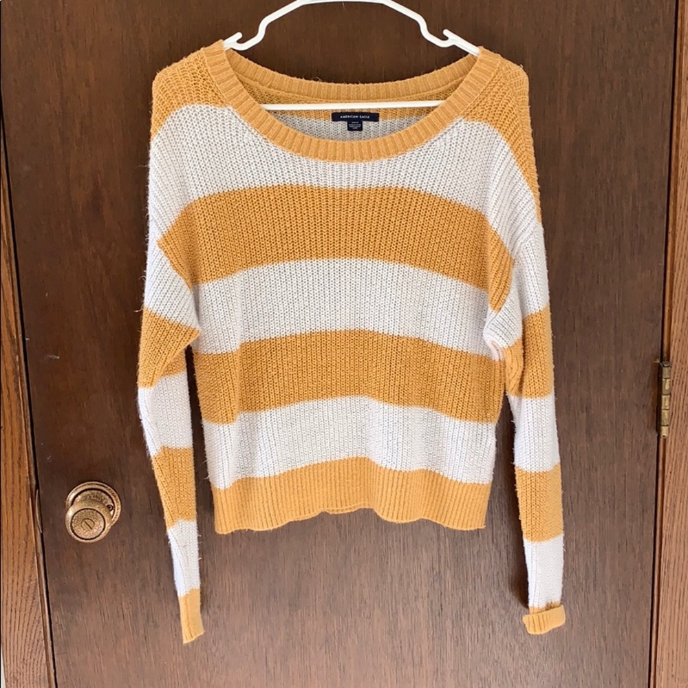American Eagle Sweater